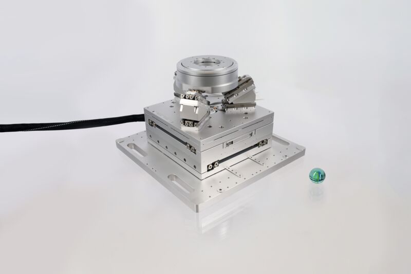 SmarAct公司-TRIPOD 92-6DoF – 类六足位移台定位系统缩略图